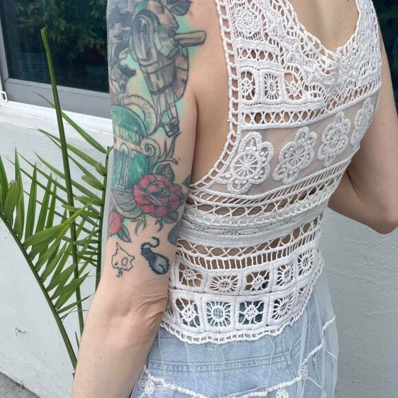 🤍 Lovely 153 Beige/White Lace Knit Tunic Tank - Delicate & Pretty! 🤍 - Picture 4 of 5